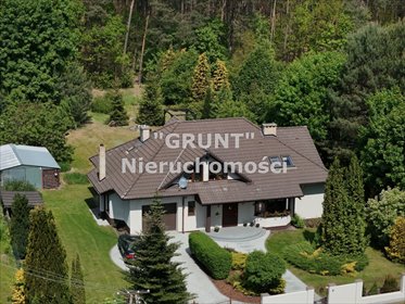 Nowoczesny dom nad jeziorem z dużą działką i garażem dom Trzcianka
