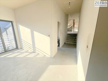 Atrakcyjny lokal 320 m2 z dużym parkingiem w Zielonkach. lokal użytkowy Zielonki