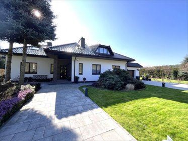 Przestronny dom z kominkiem i dużym ogrodem w Motaniu dom Motaniec