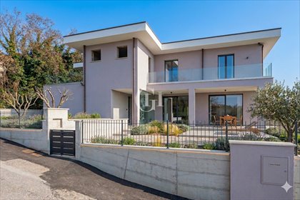 Eleganckie 121 m² mieszkanie z tarasami w Desenzano. mieszkanie Desenzano del Garda