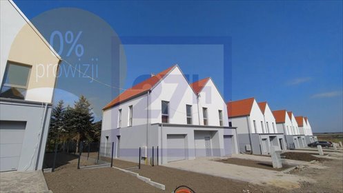 Przestronny dom z ogrodem, garażem i funkcjonalnym układem dom Wilkszyn