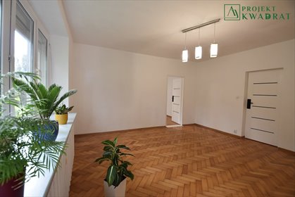Na sprzedaż przestronne 56 m² mieszkanie z dużym salonem i zielonym widokiem mieszkanie Gliwice, Łabędy, Waryńskiego