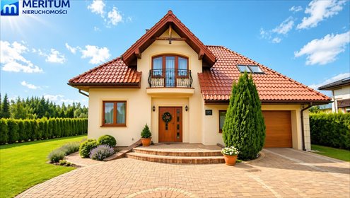Sprzedam funkcjonalny dom 165 m² z panelami fotowoltaicznymi w Szczęsnem dom Szczęsne