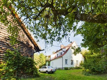 Urokliwy dom z historią, 6 pokoi, sad i las polecam dom Brzozówko