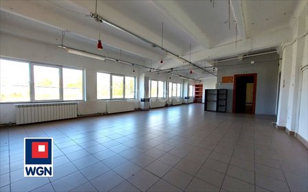 Hala 180 m² z windą, klimatyzacją i parkingiem. lokal użytkowy Częstochowa, Stradom, Podkolejowa
