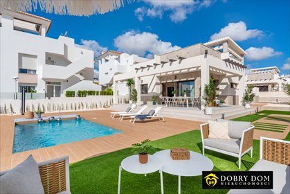 Sprzedam nowoczesną willę z basenem i dużą działką dom Ciudad Quesada