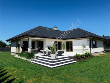 Na sprzedaż luksusowy dom 294 m² z dużym tarasem 77,5 m w Milanówku dom Milanówek