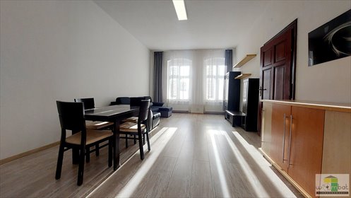 Świdnica, 65 m², 2 pokoje, odrestaurowana kamienica mieszkanie Świdnica