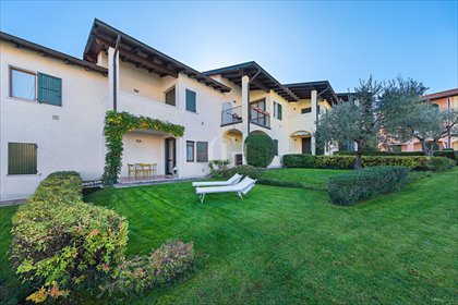 Do sprzedania urokliwe 36 m² z tarasem i basenem w Lombardii mieszkanie Polpenazze del Garda