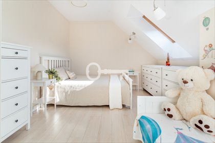 Przestronny dom z niezależnym apartamentem i dużym ogrodem dom Złotkowo, Rzepakowa