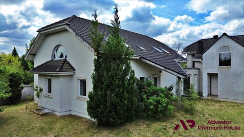 Przestronny dom 350 m² z dużą działką i garażem w Puszczykowie dom Puszczykowo, Przecznica