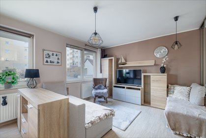 Na wynajem przestronne mieszkanie 31,2 m² z balkonem w Gdyni mieszkanie Gdynia, Obłuże, Jantarowa