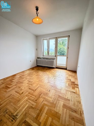 Jasne 2-pokojowe mieszkanie z loggią (42,6 m²) w Krynicy-Zdroju mieszkanie Krynica-Zdrój