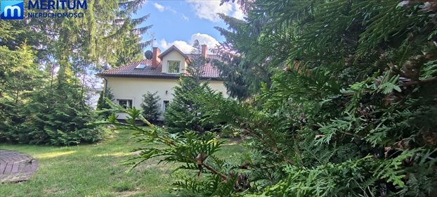 Do sprzedania przestronny dom 170 m² z dużą działką w Radoniach dom Radonie