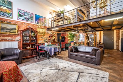 Klimatyczny loft z antresolą, 118 m2, blisko Warszawy mieszkanie Żyrardów