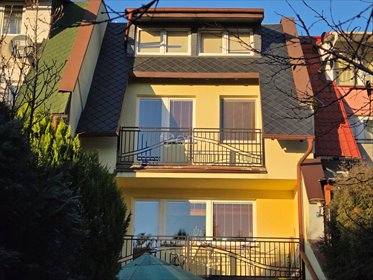Przestronny dom 240 m² z garażem i ogrodem - Jelcz-Laskowice dom Jelcz-Laskowice