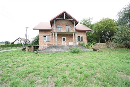 Przestronny dom w stanie surowym z dużym potencjałem dom Chłopice