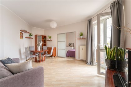 Jasne 2-pokojowe mieszkanie z balkonem (45 m²) w Konstancinie mieszkanie Konstancin-Jeziorna, Jeziorna, Bielawska