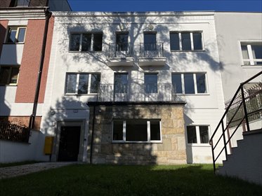 Przestronny dom na Mokotowie z historycznym charakterem dom Warszawa, Mokotów, Humańska