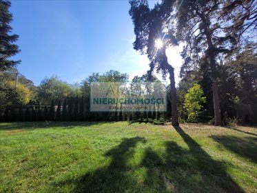 Działka 1674 m² z zielenią i mediami w Milanówku działka Milanówek