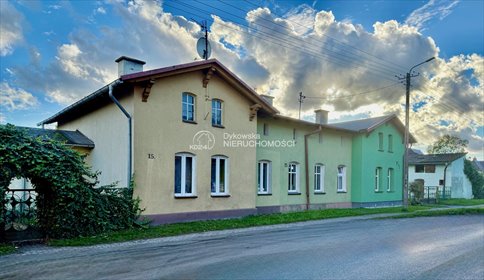 Przestronny dom z garażem i budynkiem gospodarczym w Potęgowie dom Potęgowo, Dworcowa