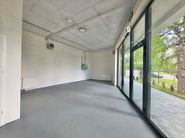 Lokal użytkowy 105 m² z witryną i parkingiem lokal użytkowy Rzeszów, gen. Mariana Langiewicza