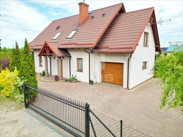 Komfortowy dom 154m² z ogrzewaniem podłogowym i garażem dom Zielona Góra, Sportowa