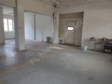 Energooszczędny obiekt magazynowo-biurowy 1400 m2 w Milanówku. dom Milanówek