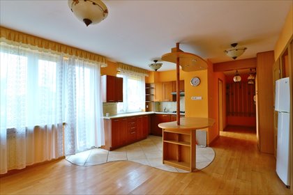 Przestronne 3-pokojowe mieszkanie z balkonem i widokiem polecam mieszkanie Białystok, Centrum, Włókiennicza