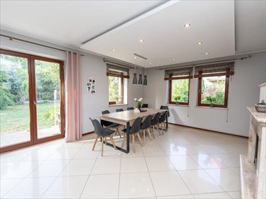 Przestronny dom 253 m² w Czernicy (garaż, duża działka) dom Czernica, M. Reja