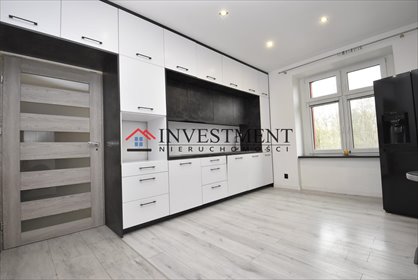 Przestronne 75 m² z piecami kaflowymi i miejscem postojowym mieszkanie Świętochłowice