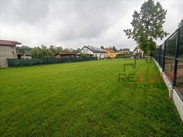 Działka 770 m² z WZ, ogrodzona, media (woda, prąd) działka Sade Budy
