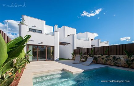 Nowoczesne wille z basenem, 3 sypialnie, blisko plaży dom Mil Palmeras, Mil Palmeras