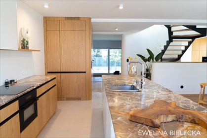 Nowoczesny dom 250 m² w Wilanowie z Smart Home i fotowoltaiką dom Warszawa, Wilanów, Husarii