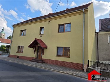 Dom z dużym potencjałem - pensjonat, wynajem lub firma dom Jemielnica