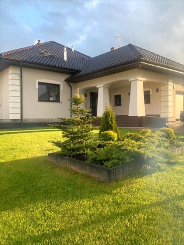 Nowoczesny dom 250 m² z kominkiem i garażem w Zieleniewie dom Zieleniewo