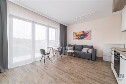 Przytulne studio z balkonem, klimatyzacją i pełnym wyposażeniem. mieszkanie Łódź, Bałuty, Liściasta