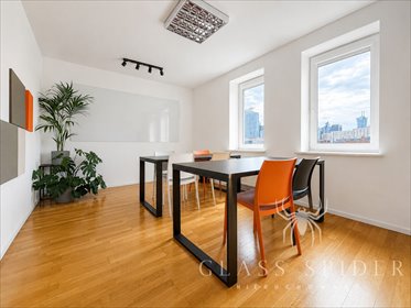Na wynajem przestronne 144 m² w centrum Warszawy mieszkanie Warszawa, Śródmieście, Zimna