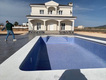 Na sprzedaż luksusowa villa 163 m² z prywatnym basenem w Pinoso dom Alicante, Costa Blanca