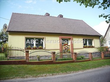 Urokliwe siedlisko 140 m2 z dużą działką 6457 m2 dom Samborsko