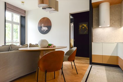 Sprzedam klimatyczne 58,4 m² w odrestaurowanej kamienicy mieszkanie Warszawa, Praga-Północ, Karola Marcinkowskiego