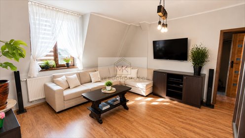 Przestronne 66 m² mieszkanie w kamienicy (trójstronna ekspozycja) mieszkanie Oława