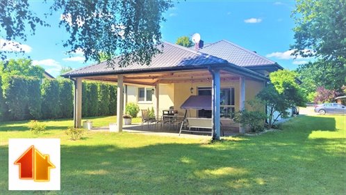 Wyjątkowy dom z dużym ogrodem i kominkiem w Tłuszczu dom Tłuszcz, Zawilcowa