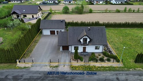 Nowoczesny dom z garażem i przestronnym poddaszem dom Dzierzążenko, Dzierzążenko