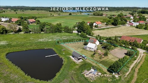 Urokliwe siedlisko na Mazurach z dużą działką i potencjałem dom Skomack Wielki