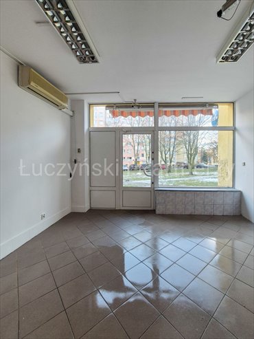 Lokal usługowy 43,9 m² z klimatyzacją i dużą witryną lokal użytkowy Jelenia Góra