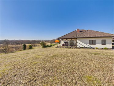 Przestronny dom z widokiem, 281 m², ogród 8,3 tys. m² dom Płocie