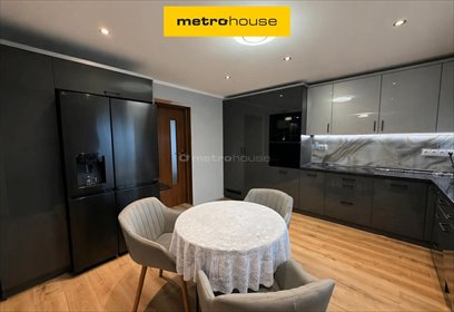 Dom z potencjałem, 130 m², po remoncie, duża działka dom Gołkowice, 1 Maja