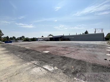 Na wynajem plac 2500 m² z biurami i mediami w Jastkowie działka Jastków