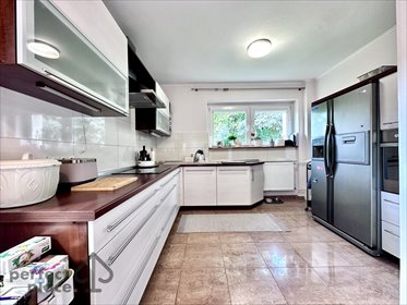 Do sprzedania przestronny dom 240 m² z garażem w Kamieńcu Wrocławskim dom Kamieniec Wrocławski, Wrocławska